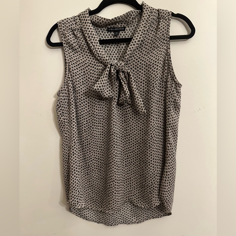 Women’s Medium Sara Michelle blouse